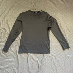 Murano Gray Long Sleeve Tee Classic Crew Neck